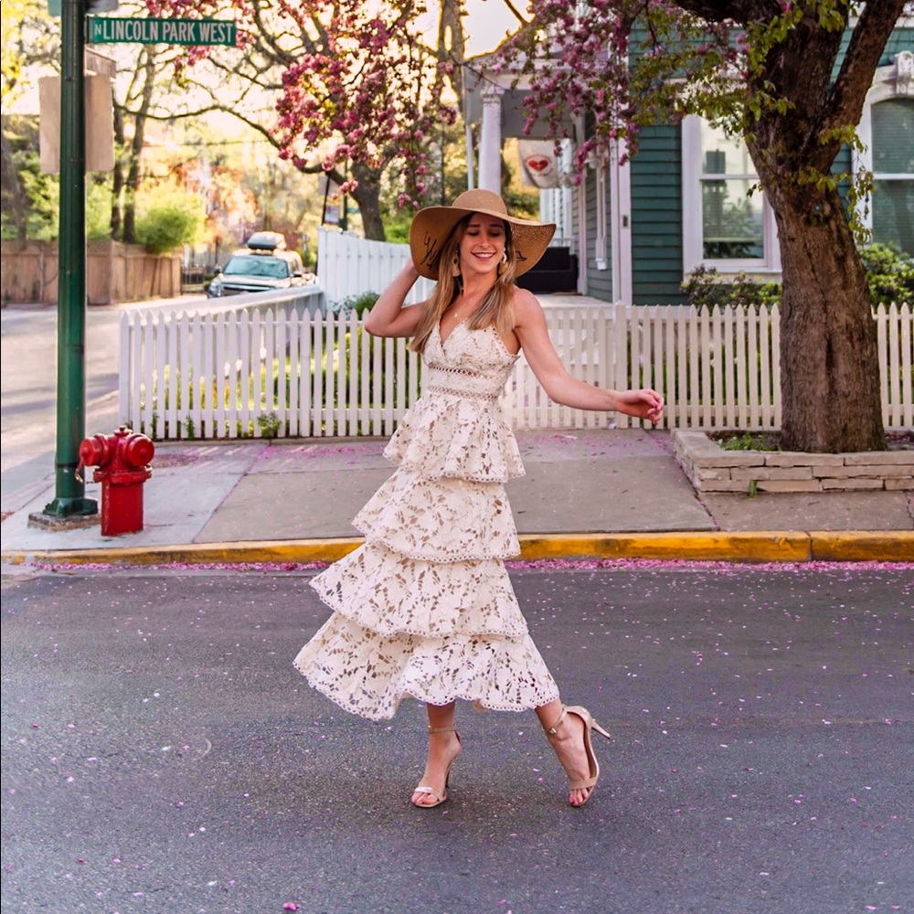 Elegant Cream Midi Dress